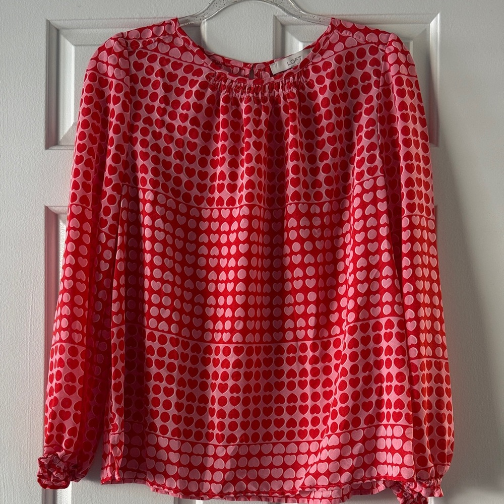 ❤️💗LOFT Red and Pink Valentine’s Day top❤️💗